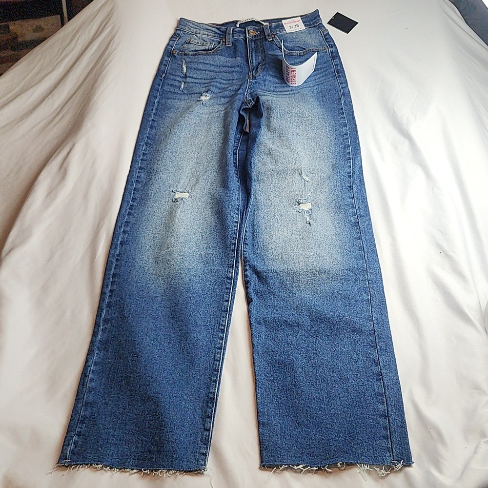 Celebrity Pink Relaxed Straight Jeans Medium Wash Distressed Women's Size 3
